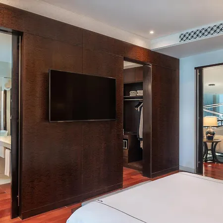 The H Dubai Hotel Exterior foto A bedroom at the hotel