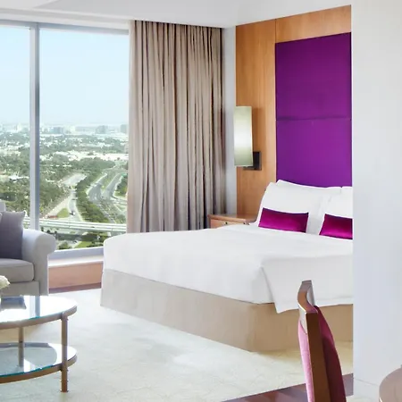 The H Dubai Hotel Exterior foto A bedroom at the JW Marriott Hotel, Dubai